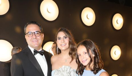  Diego Valdés, Lu Castelo y Danna Valdés.