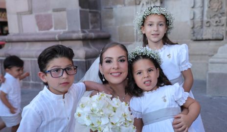 Isabella Castelo con sus sobrinos.