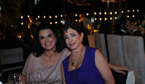  Diana Reyes y Samira Mustre.