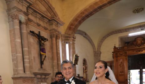  Julio Castelo con su hija Isabella.