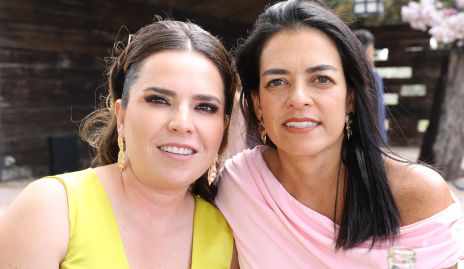  Rousse Ourviola y Andrea Hernández.