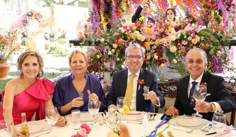  Dolores Lastras, Isabela Elvira, José María Estévez y Enrique Díaz de León, papás de los novios.