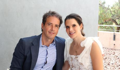  Javier Meade y Jessica Martín Alba, papás de Javiera.