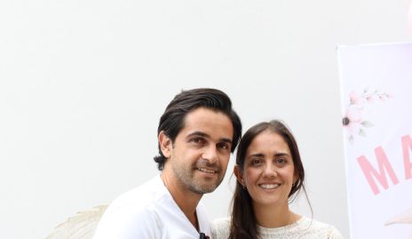  Ernesto Zárate y Cristina Rivero con su hija Martina.