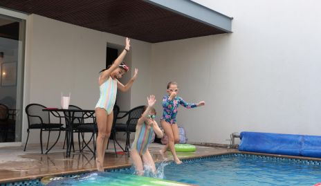  Ximena Luna, Pao Tanus y Sofi.