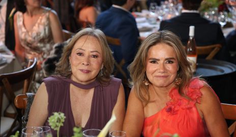  Gloria y Patricia Acosta.