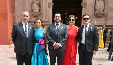  Ricardo Raymond y Laura Acosta con sus hijos Ricardo, Marijó Raymond y José María.