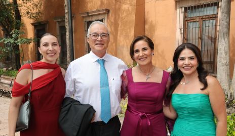  Cristina Ledezma, Alfonso Ledezma, Tere Raymond y Ana Enríquez.