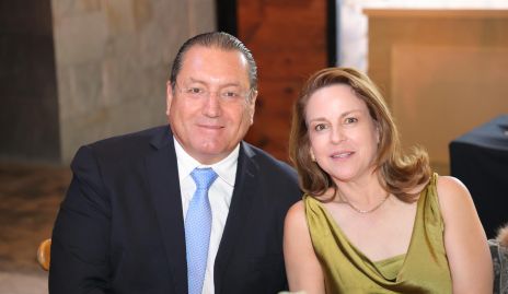  Rafael Olvera y Diana Guel.