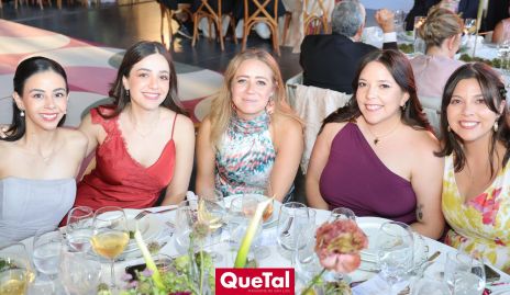 Andrea Acosta, Eugenia Torres, Ileana Musi, Sofía Acevedo y Alejandra Acevedo.