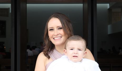  Fátima Castro con su hijo Mauricio Zapata.