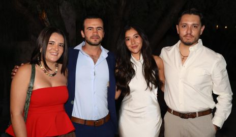 Vielca Campos, Arturo Aranda, Mariana Almendárez y Emanuel Almendárez.