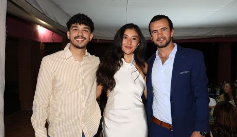  Diego Neváres, Mariana Almendárez y Arturo Aranda.