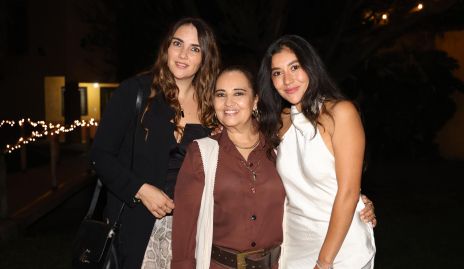 Andrea Rosel, Gelus Pérez y Mariana Almendárez.