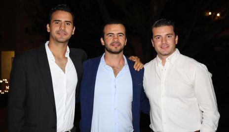  Héctor, Arturo y Alejandro Aranda.