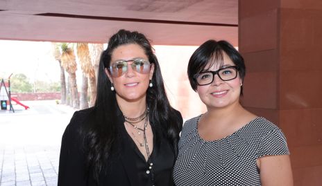  Mónica Lárraga y Lourdes Sarazúa.