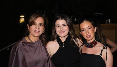  Ana Emelia Tobías, Christianne Cambeses y Miranda Gómez.