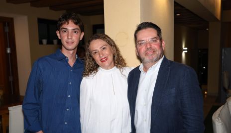  Mateo Fonte, Marisol López y Toño Fonte.