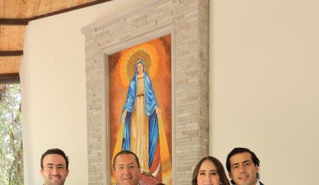  Rafael Olvera, Rafael Olvera, Diana Guel, Diana Olvera y Gabriel Torres con Gabriel.