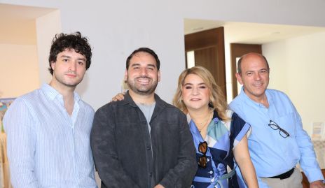 Carlos, Jaime, Carmenchu y Roberto.
