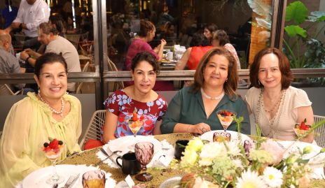  Claudia Balbontín,  Rocío Fernández, Mónica Berlanga y Becky Molina.
