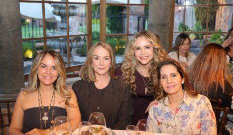  Daniela Serment, Claudia Carpizo, Gabriela Serment y Cristina Ruiz.
