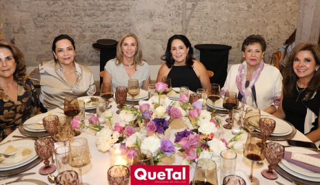  Leticia Hernández, Lucía Betancourt, Beatriz Lavín, Laura Rodríguez, Tere Velázquez y Elia Córdova.