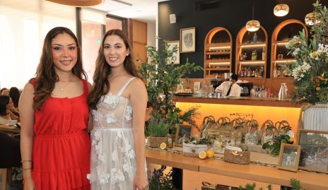  Viviana González y Daniela Jaimes.