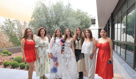  Daniela con la familia de su mamá.