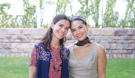 Montse y Natalia Hampshire.
