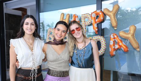  Ximena Nieto, Natalia Hampshire y Macarena Anaya.