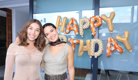  Priscila Martínez y Natalia Hampshire.