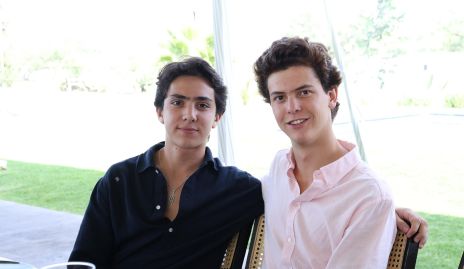  Memo Domínguez y José Hernández.