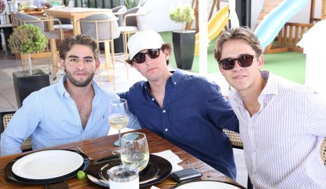  Diego Carreras, Mauricio Pizzuto y Juanca Martínez.