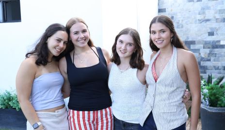  Marce García, Michelle Heinze, Inés Rivera y Regina Zermeño.