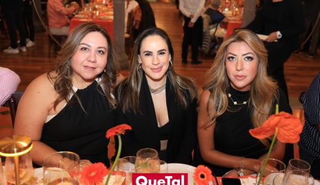  Daniela Vidal, Yamel y Mosela Mexicano.