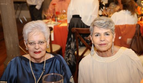  Patricia y Silvia Escobedo.
