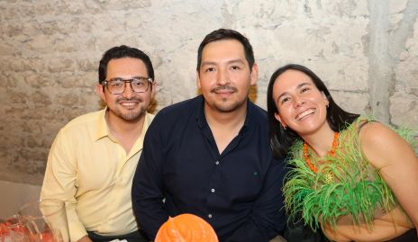 Baltasar César, Oscar Waldo y Marcela Gutiérrez.
