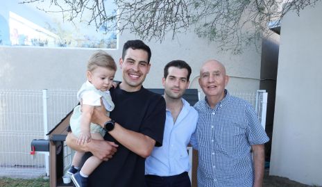  Pablo Zendejas, Tito Fernández, Pablo y José Zendejas.