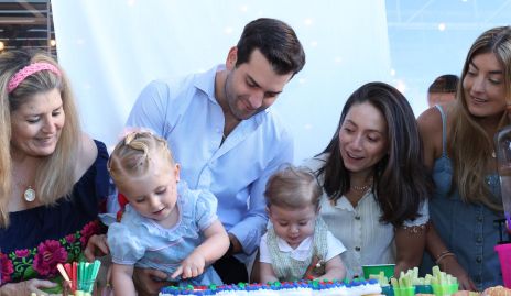  Silvia Foyo,Pablo Zendejas, Pau y Pablito Zendejas, Nayelli Maya y Silvana Zendejas.