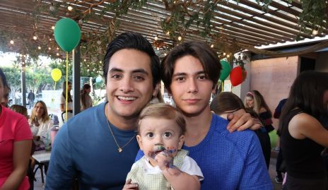  Mario Maya, Alejandro Maya y Pablito Zendejas.
