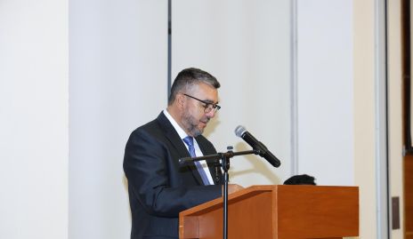  Aniceto González .