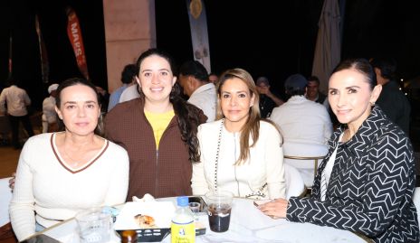  Marcela Alcalde, Marifer Mendizábal, Ale Pérez y Claudia Saldaña.