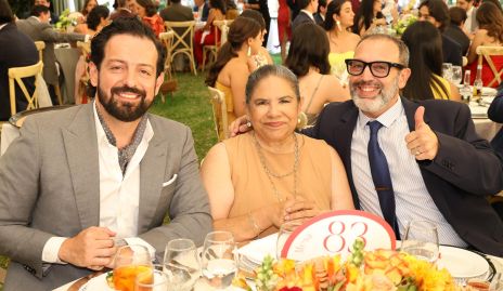  Rodrigo Verástegui, Rosa María Rocha y Cayetano Gajeola.