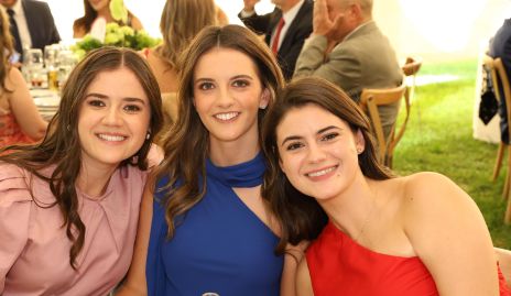  Guille, Meli y Ana María Meade.