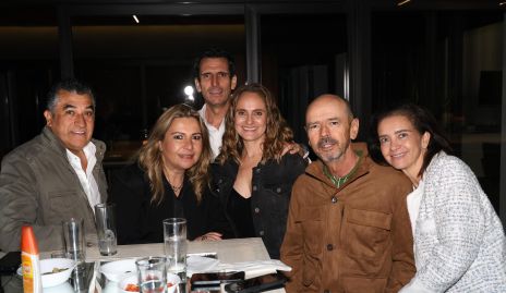  Manuel Flores, Arisbé Huerta, Javier Fernández, Viviana Navarro, Ricardo Meade y Karina Navarro.