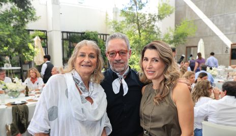  Patricia Carrillo, Pedro Quintanilla y Paola Martínez.