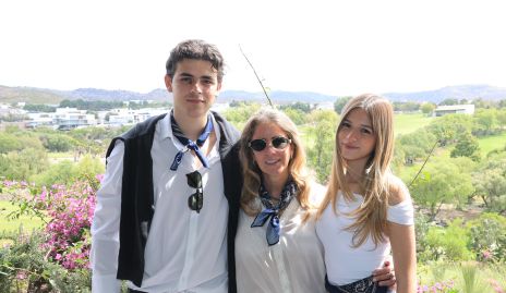  Javier Morales, Carla Adman y Alexia Morales.