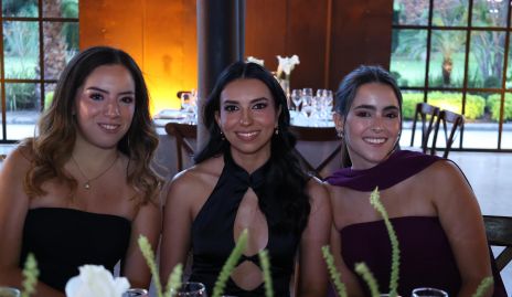  Galilea Cárdenas, Andrea Rivera e Irene Abud.