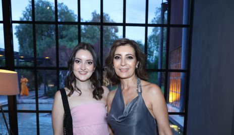  Valeria González y Carmina Reynoso.